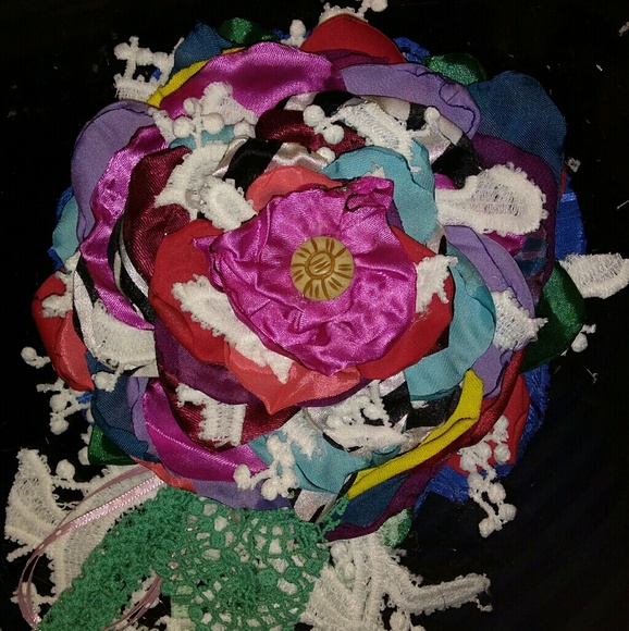 Hand made accessories $10-$30 depending on size, time, and materials used! ๐ธ - Picture 5 of 10